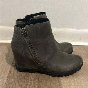 Sorel wedge Ankle Boots